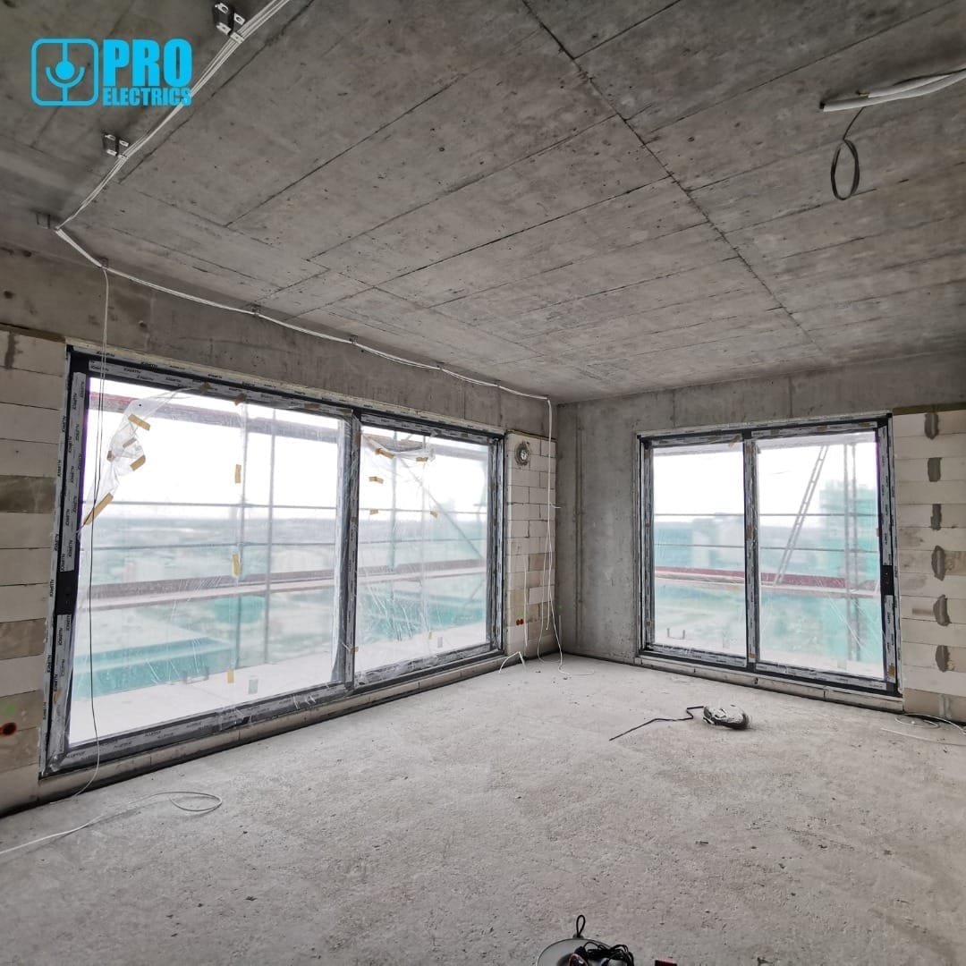 Apartament w trakcie instalacji automatyki Loxone